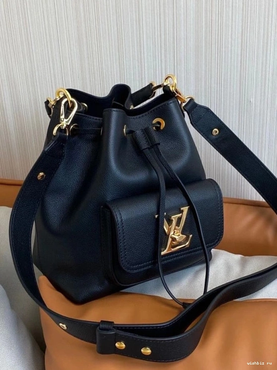 WIS LOUIS LOCKME VUITTON BUCKET 0719